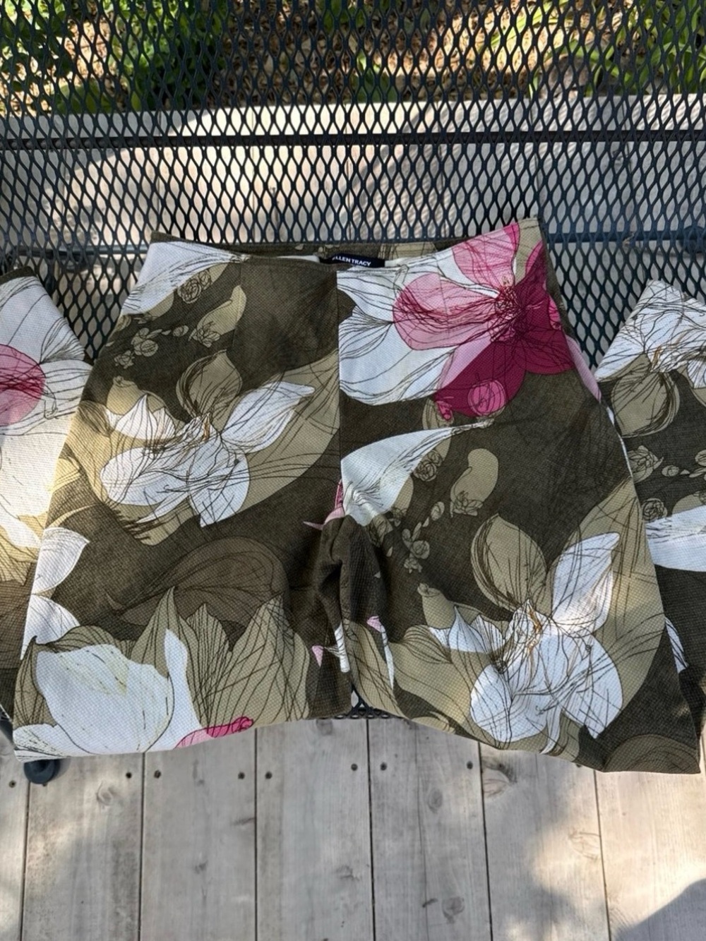 Ellen Tracy Cropped Cotton Blend Floral Pants Size 8